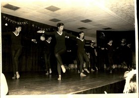 APRESENTAÇÃO DE DANÇA