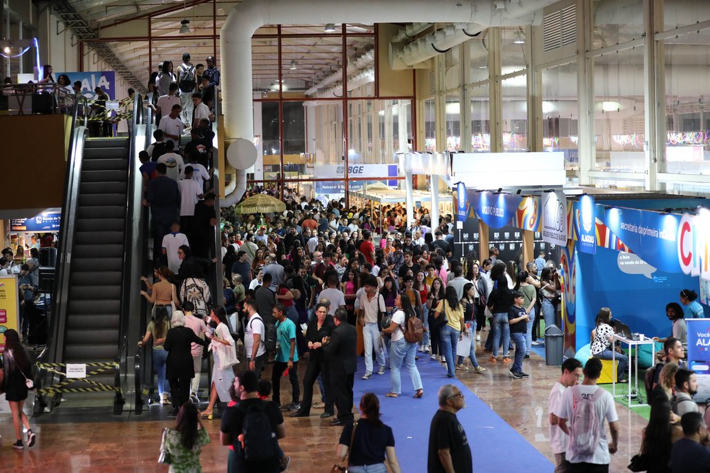 10º Bienal do Livro\u002D dia 17 de agosto