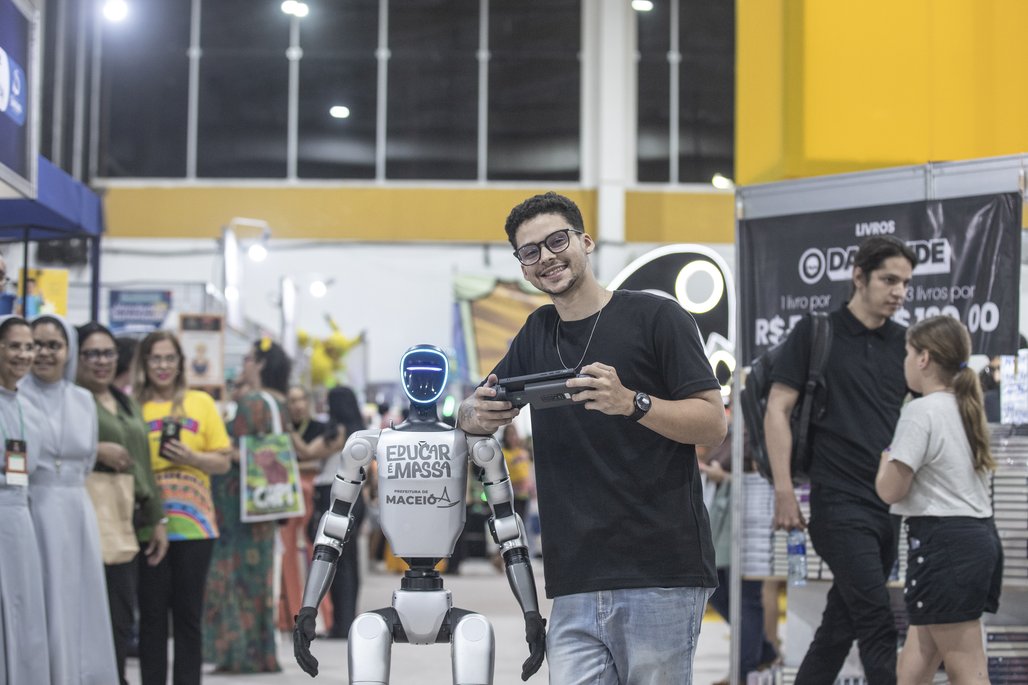 Bienal do Livro de Alagoas 2025 \u002D dia 7 \u002D 06/11