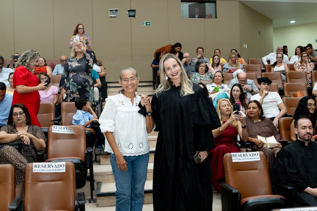 Solenidade Honoris Causa e Professoras Eméritas Enfermagem