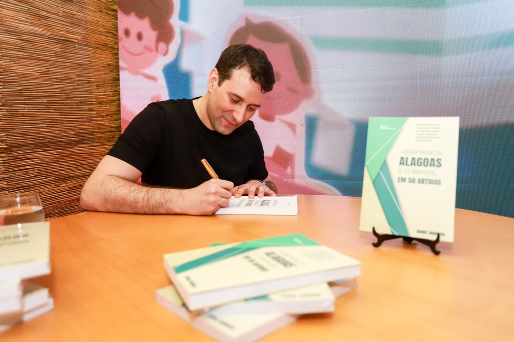 Bienal do Livro de lagoas 2025 \u002D dia 2 \u002D 01/11