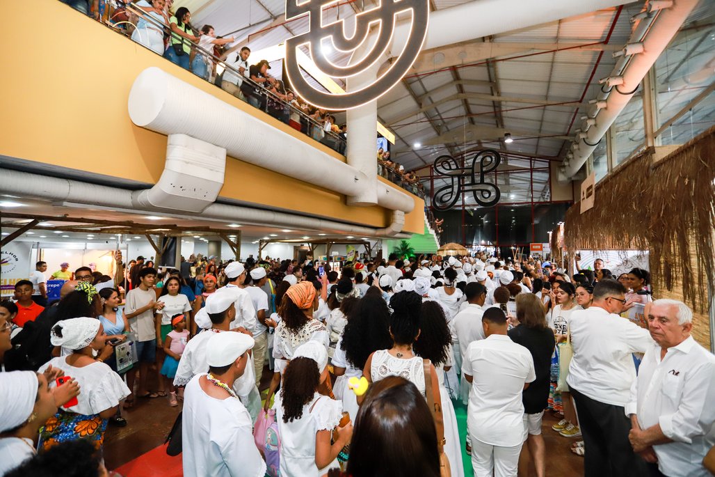 Bienal do Livro de lagoas 2025 \u002D dia 2 \u002D 01/11