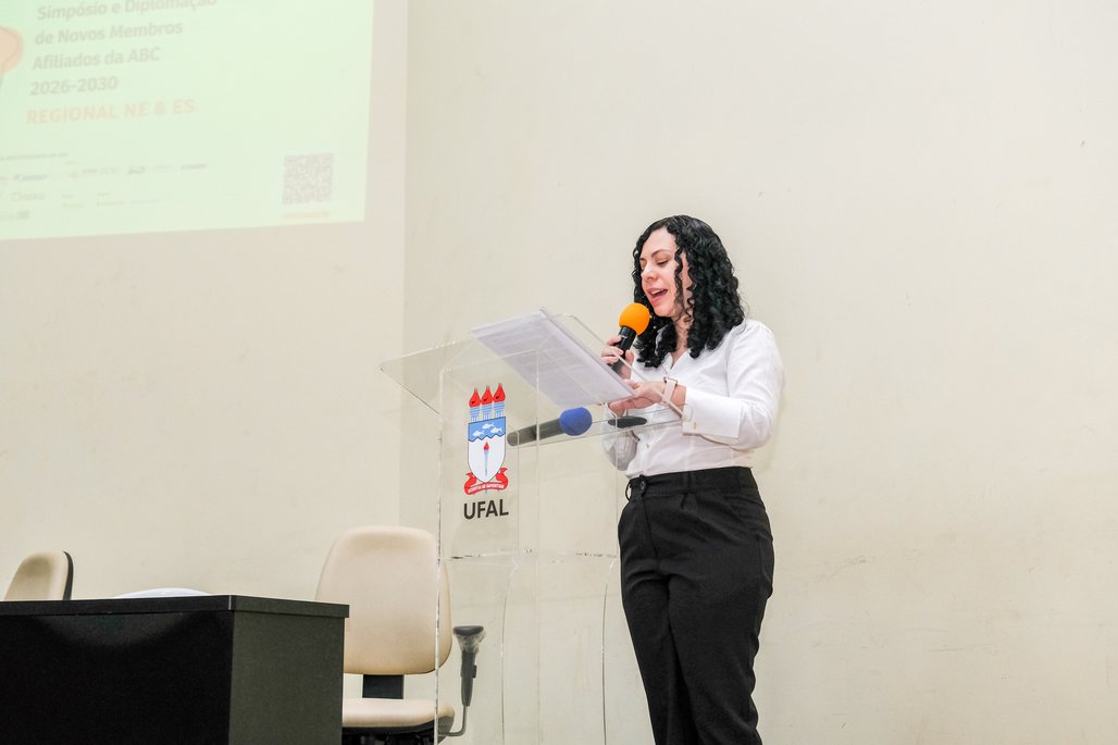 Ufal sedia diplomação de novos afiliados da Academia Brasileira de Ciências