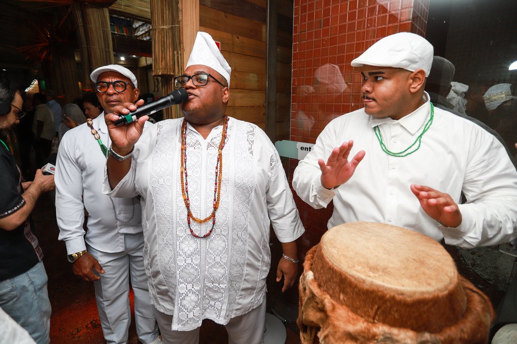 Bienal do Livro de lagoas 2025 \u002D dia 1 \u002D 31/10