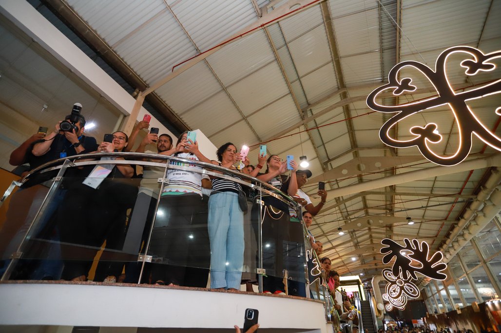 Bienal do Livro de lagoas 2025 \u002D dia 1 \u002D 31/10