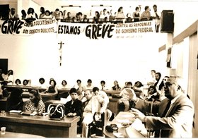 GREVE DOS SERVIDORES CONTRA REFORMAS DO GOVERNO - SEM DATA