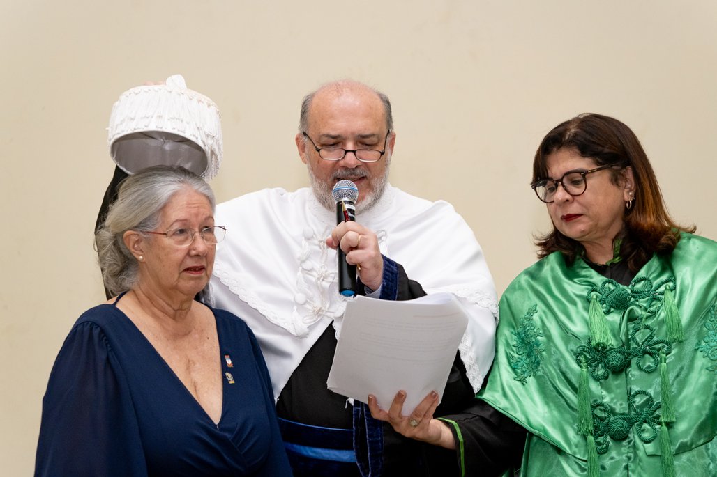 Solenidade Honoris Causa e Professoras Eméritas Enfermagem