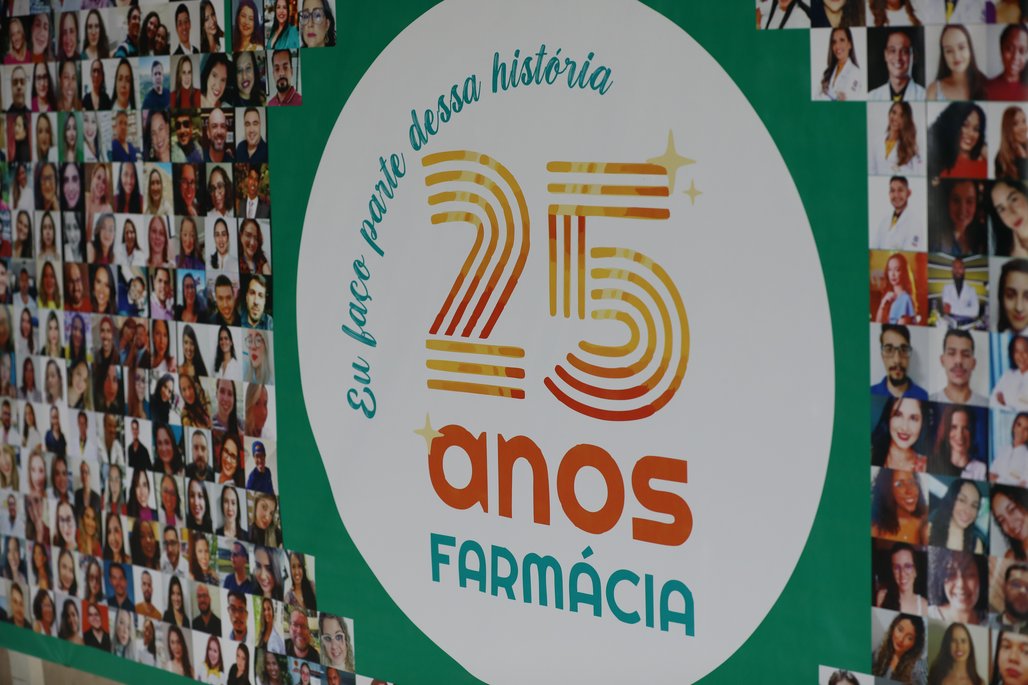 25 anos Curso Farmácia