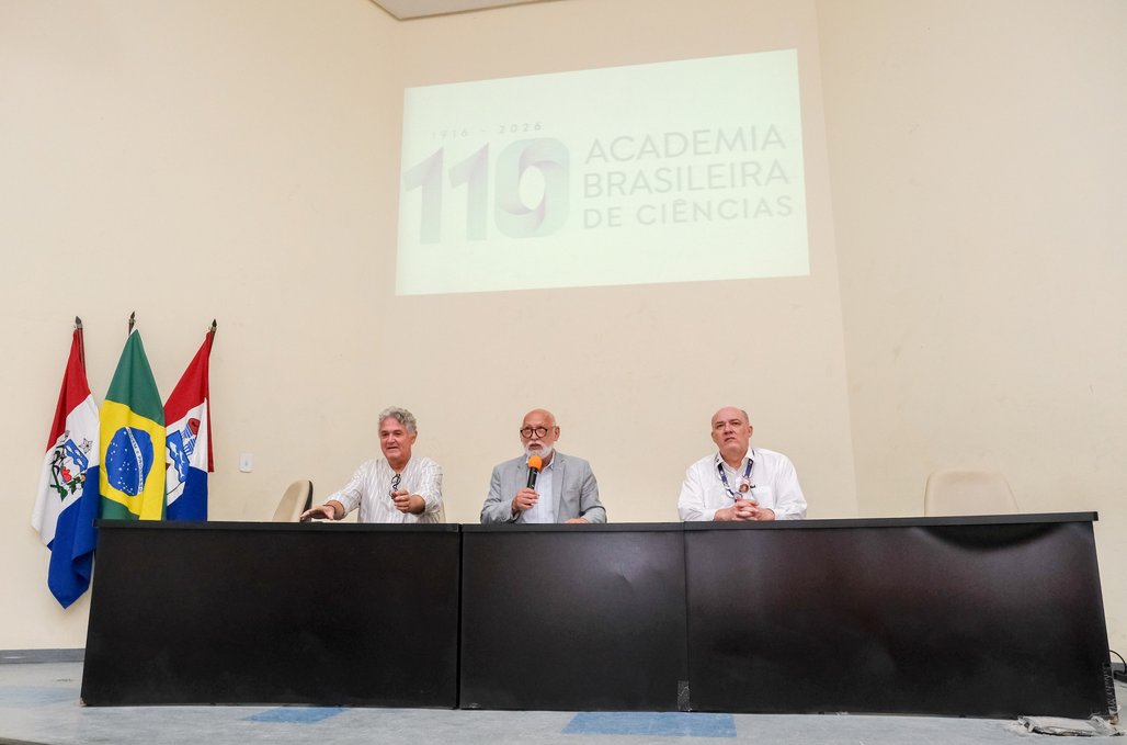 Ufal sedia diplomação de novos afiliados da Academia Brasileira de Ciências