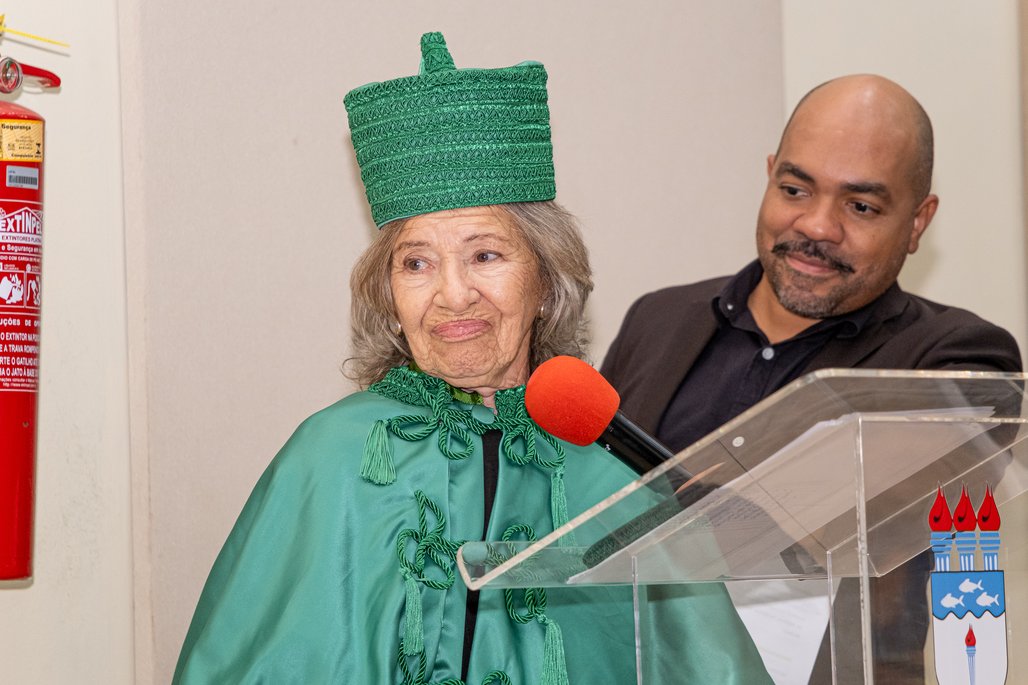 Solenidade Honoris Causa e Professoras Eméritas Enfermagem