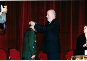 ENTREGA MEDALHA FLORIANO PEIXOTO REITORA ANA DAYSE