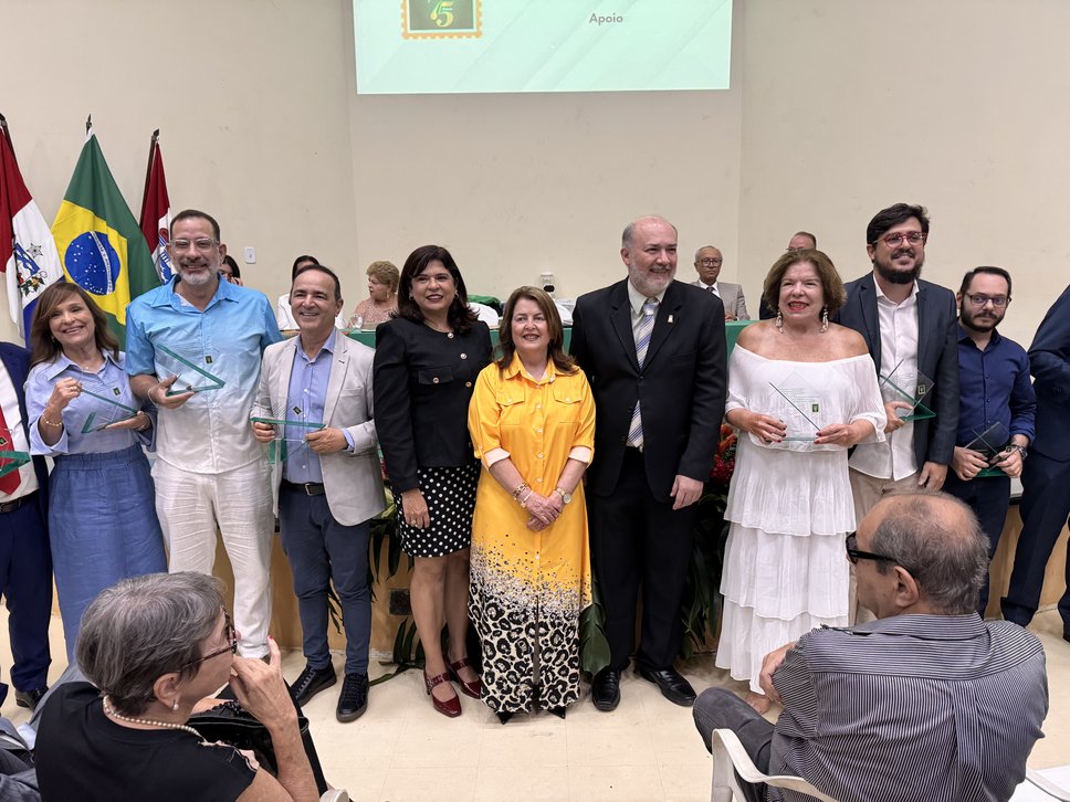75 anos Famed