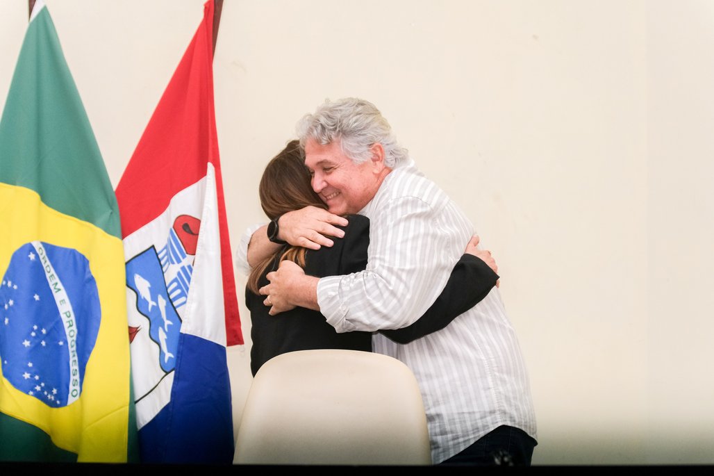 Ufal sedia diplomação de novos afiliados da Academia Brasileira de Ciências