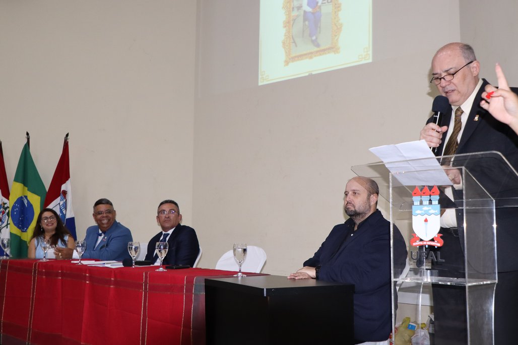 Título de Cidadão Honorário de Maceio \u002D Professor Eraldo Ferraz