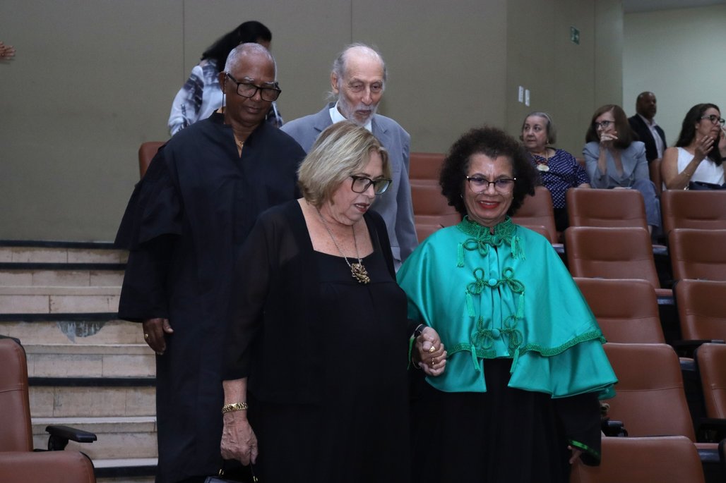 Solenidade Título Professor Emérito ICBS