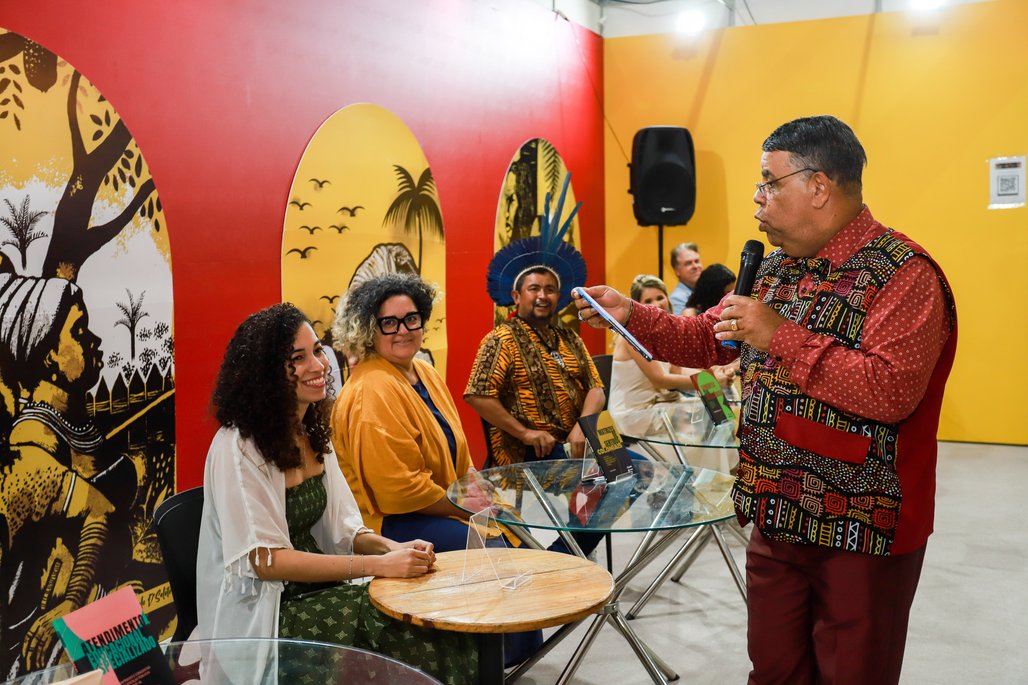 Bienal do Livro de lagoas 2025 \u002D dia 2 \u002D 01/11