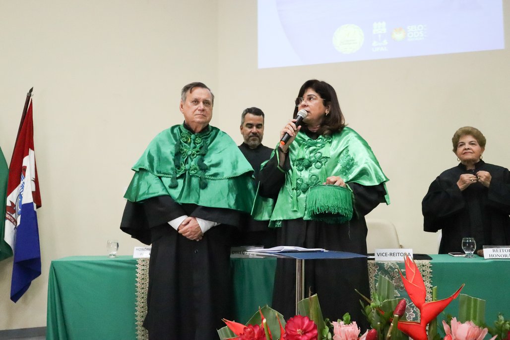 Solenidade Honoris Causa ICBS