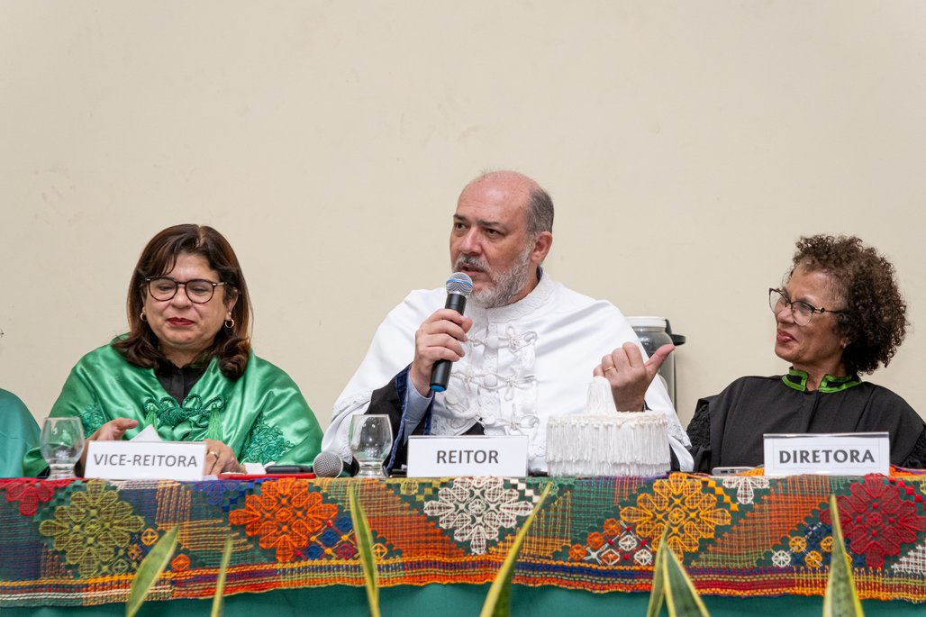 Solenidade Honoris Causa e Professoras Eméritas Enfermagem