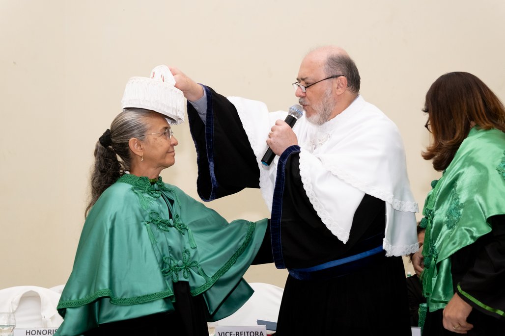 Solenidade Honoris Causa e Professoras Eméritas Enfermagem