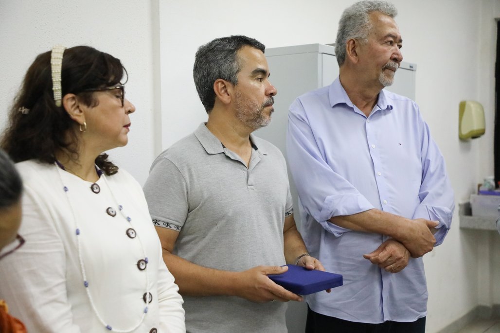 Entrega de equipamentos e laboratórios para COS e ICBS