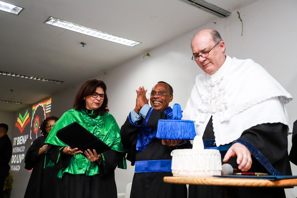 Bienal do Livro de lagoas 2025 \u002D dia 2 \u002D 01/11