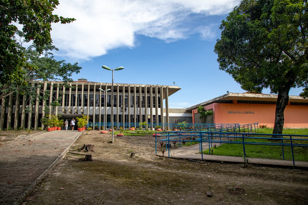 Campus A C Simões