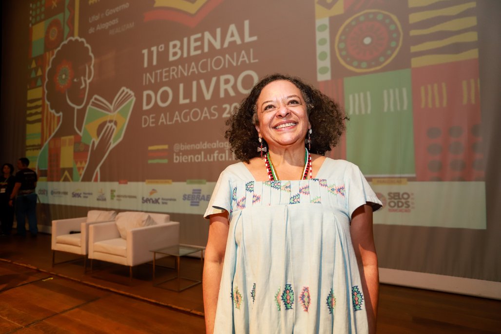 Bienal do Livro de lagoas 2025 \u002D dia 2 \u002D 01/11