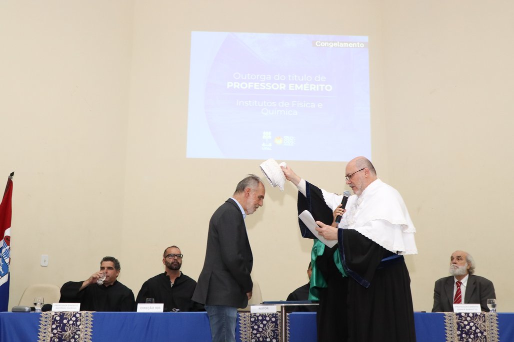 Solenidade Título Professor Emérito Instituto de Física e Química