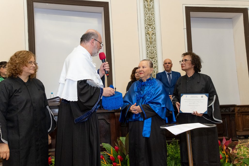 Solenidade de Honoris Causa de Tânia Maya Pedrosa