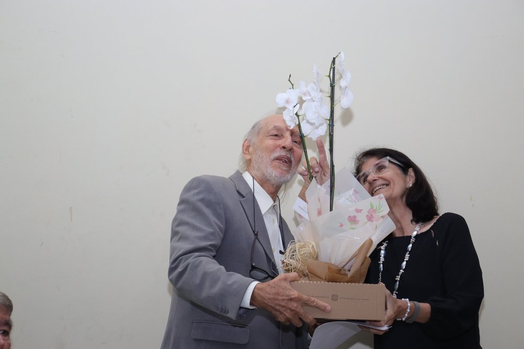 Solenidade Título Professor Emérito ICBS