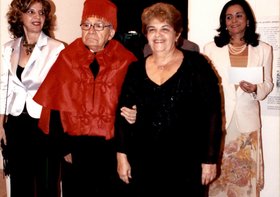 TÍTULO DOUTOR HONÓRIS CAUSA POETA PEDRO IVO 10.