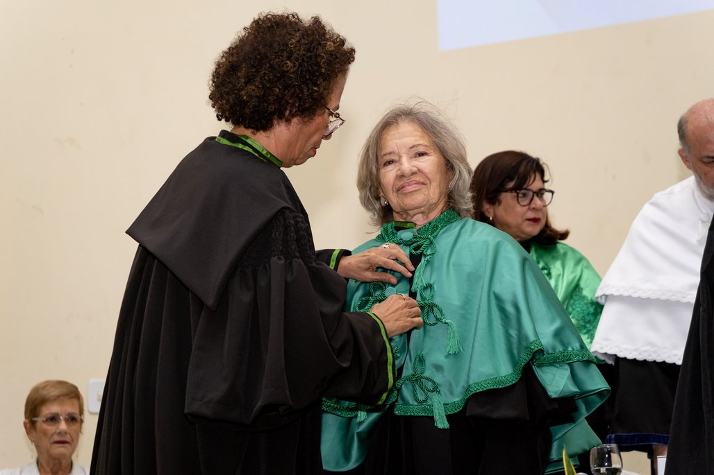 Solenidade Honoris Causa e Professoras Eméritas Enfermagem