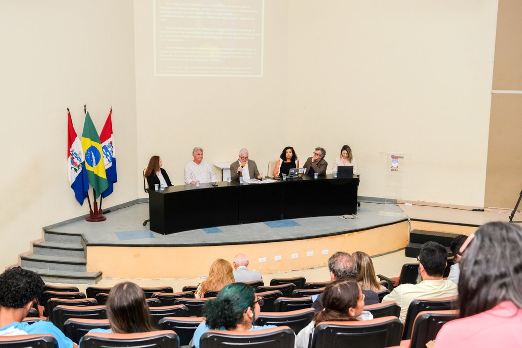 Ufal sedia diplomação de novos afiliados da Academia Brasileira de Ciências