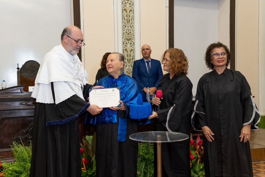 Solenidade de Honoris Causa de Tânia Maya Pedrosa