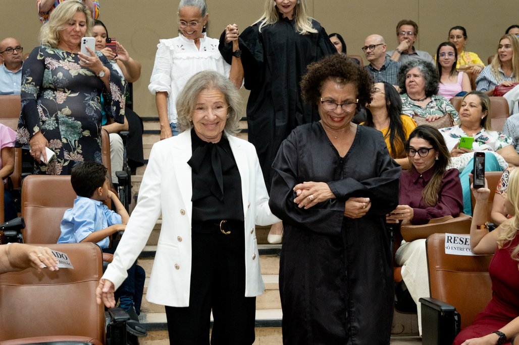 Solenidade Honoris Causa e Professoras Eméritas Enfermagem
