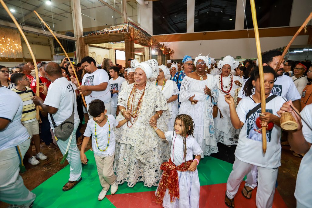 Bienal do Livro de lagoas 2025 \u002D dia 2 \u002D 01/11