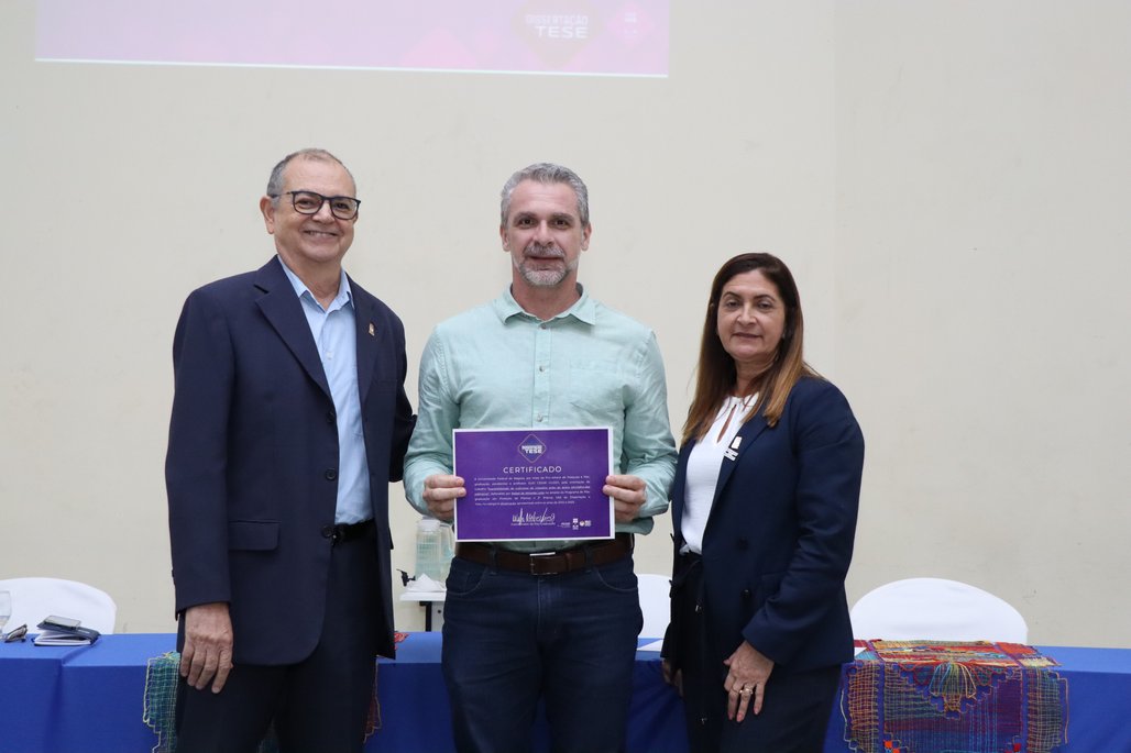 2º Prêmio Dissertação e Teses