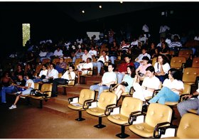 ABERTURA SEMINÁRIO A CONJUNTURA NEOLIBERAL - O INTELECTUAL E A UNIVERSIDADE