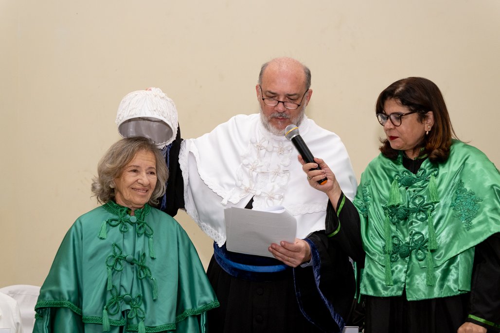 Solenidade Honoris Causa e Professoras Eméritas Enfermagem