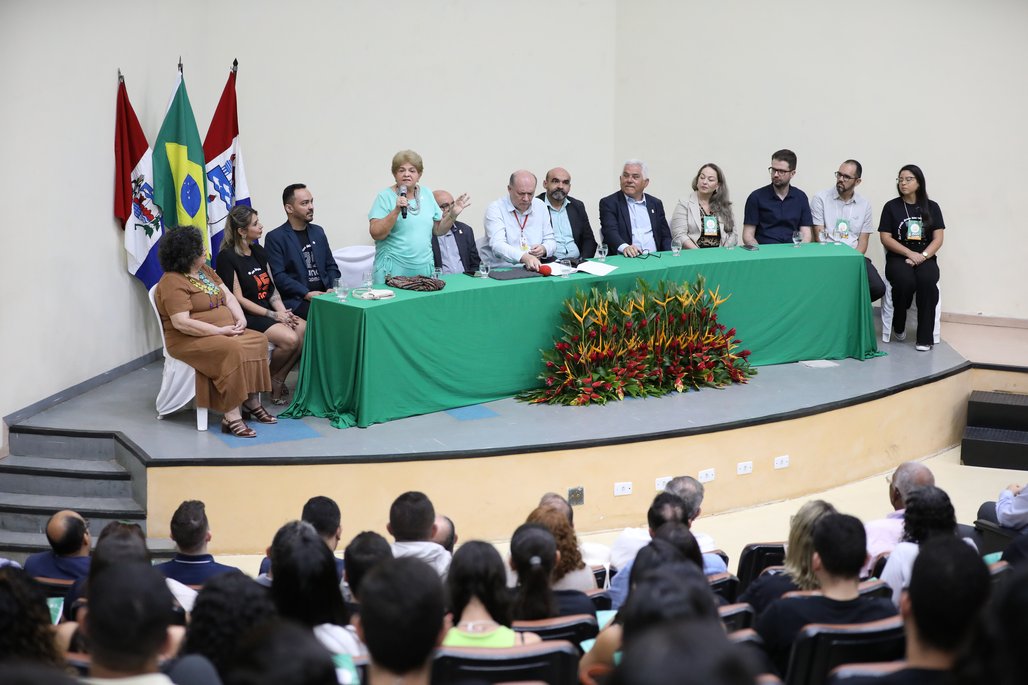 25 anos Curso Farmácia