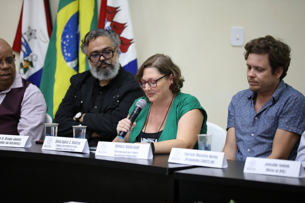X Esocite \u002D Abertura