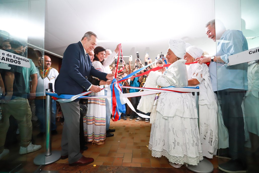 Bienal do Livro de lagoas 2025 \u002D dia 1 \u002D 31/10