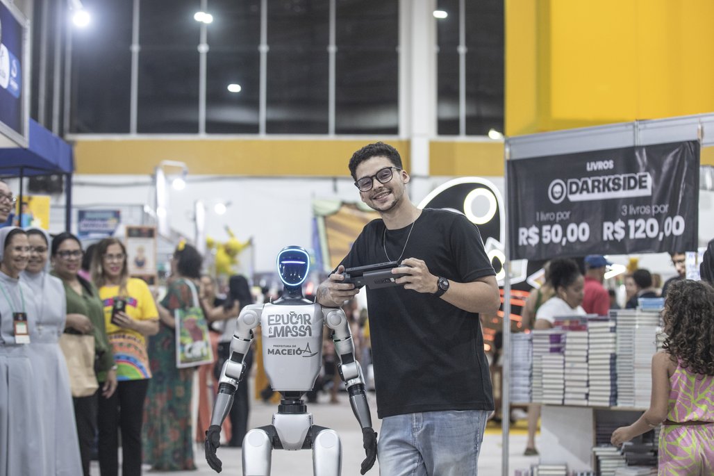 Bienal do Livro de Alagoas 2025 \u002D dia 7 \u002D 06/11
