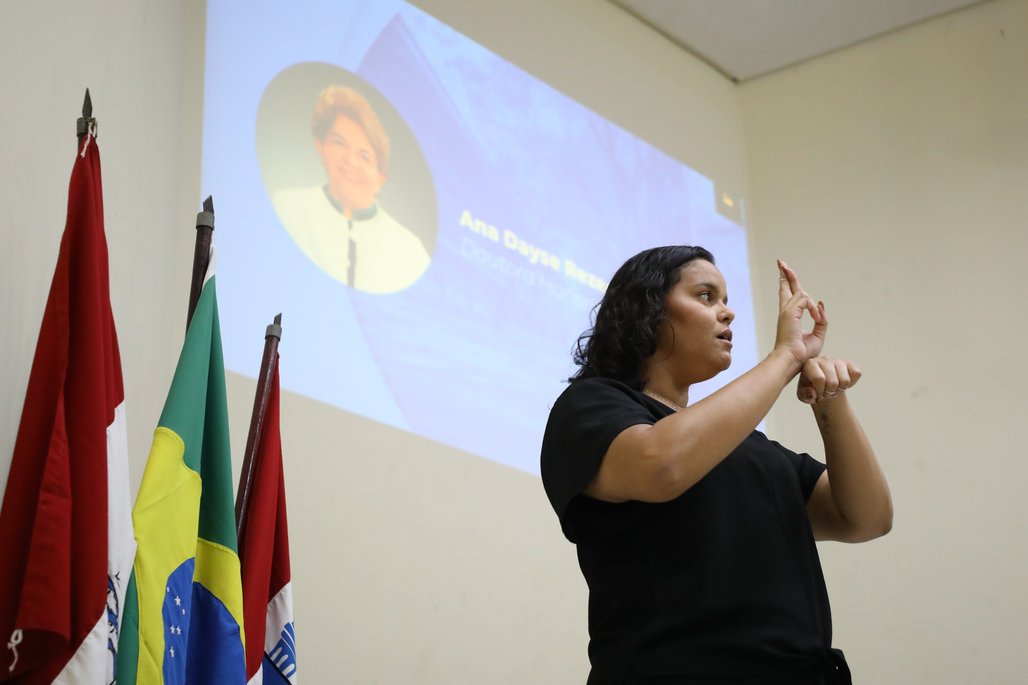 Solenidade de Honoris Causa da reitora Ana Dayse