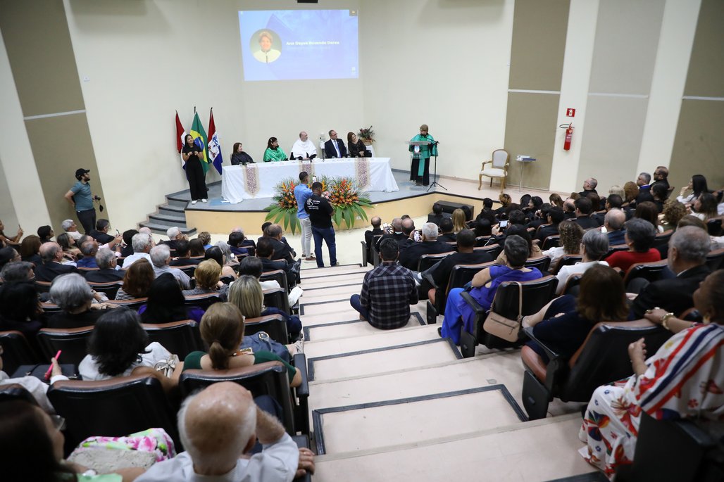 Solenidade de Honoris Causa da reitora Ana Dayse