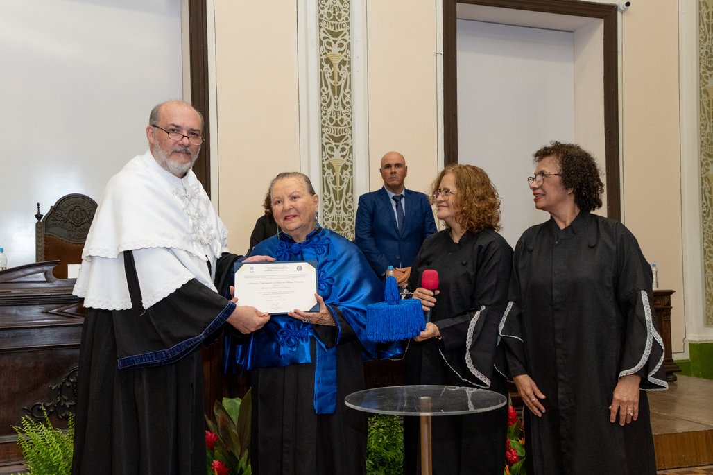 Solenidade de Honoris Causa de Tânia Maya Pedrosa