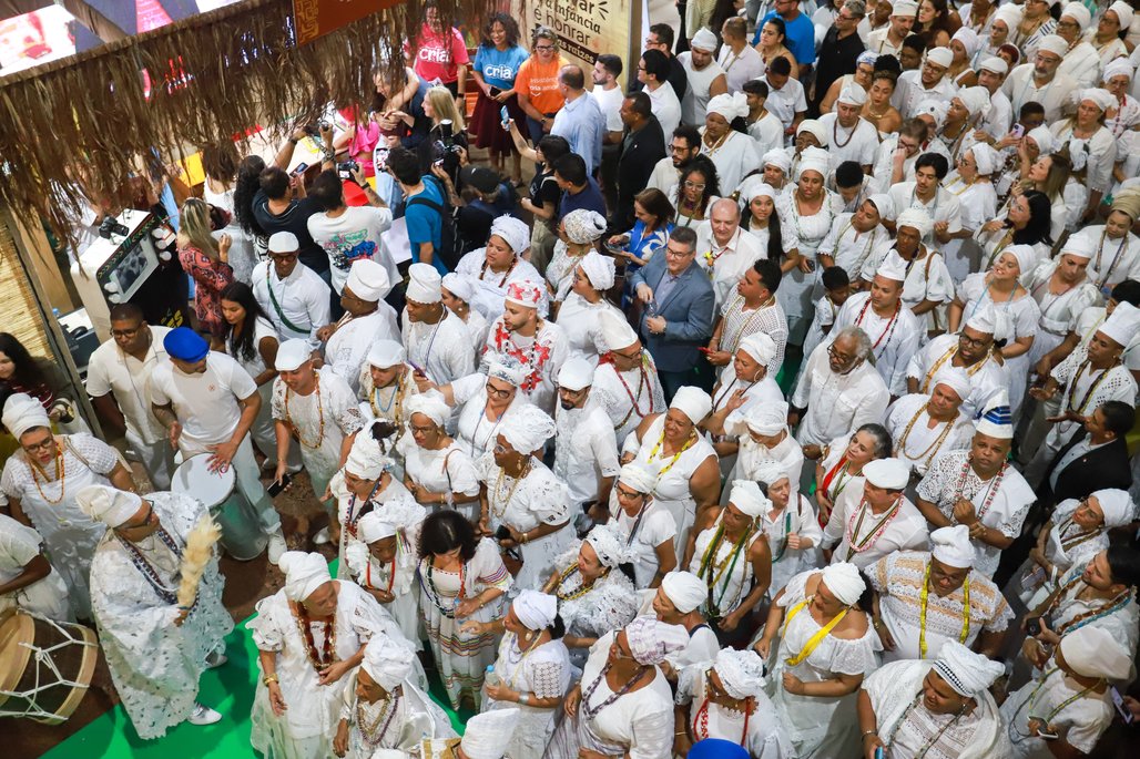 Bienal do Livro de lagoas 2025 \u002D dia 1 \u002D 31/10