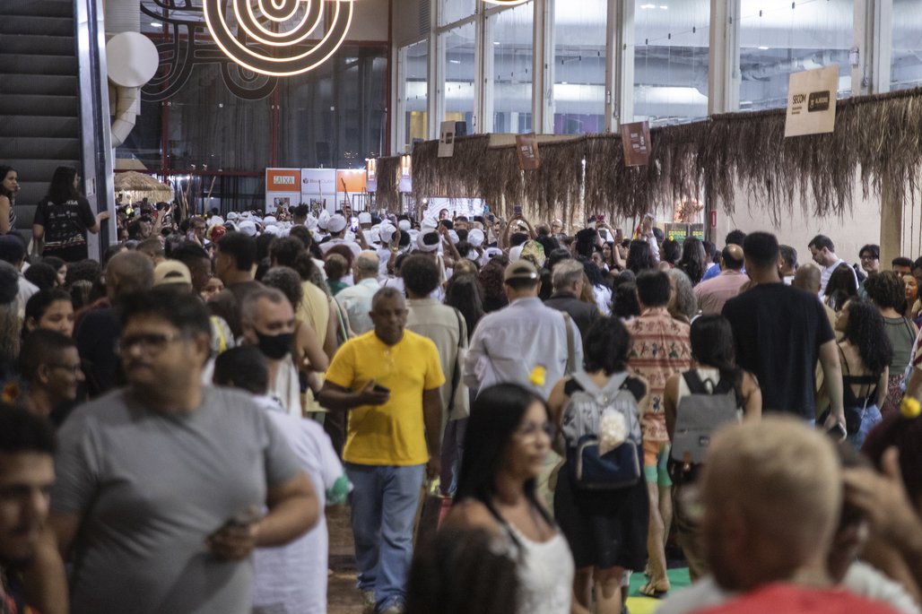 Bienal do Livro de lagoas 2025 \u002D dia 2 \u002D 01/11