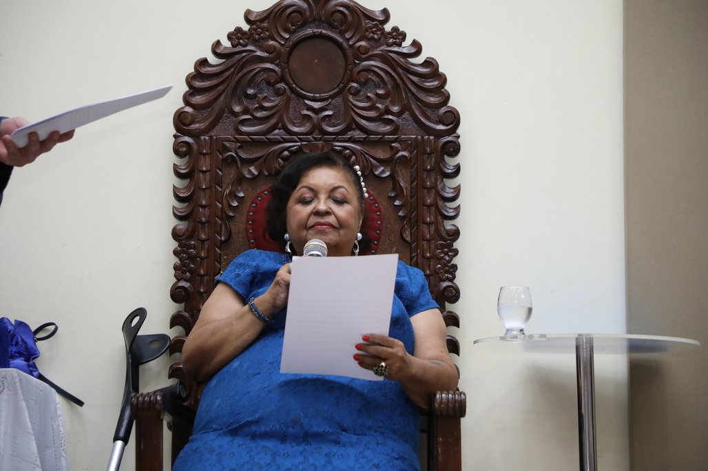 Doutor Honoris Causa \u002D Profa Cida