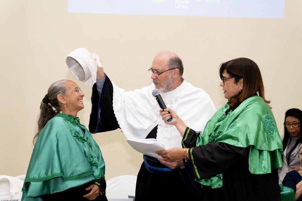 Solenidade Honoris Causa e Professoras Eméritas Enfermagem